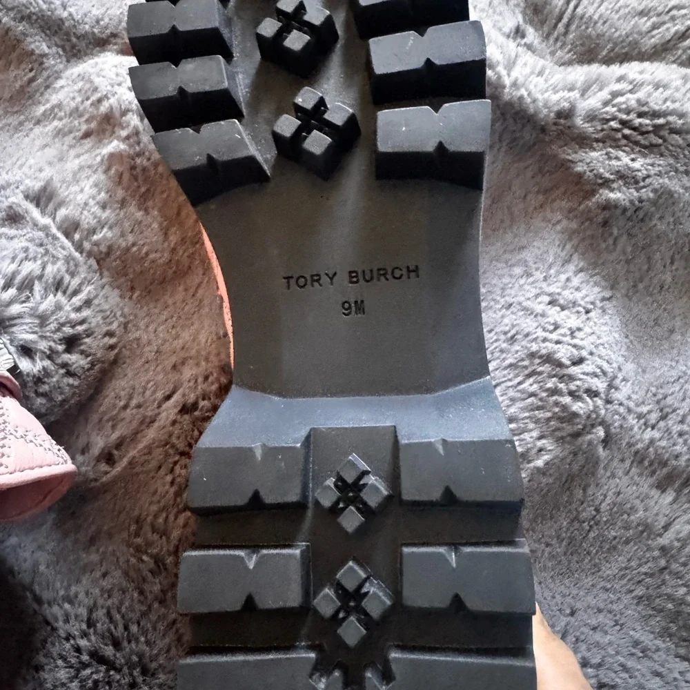 Tory Burch Black Sole with Logo - Picture 4 of 8